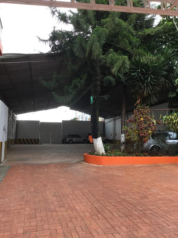 Hotel Emperador Barbosa  Exteriör bild