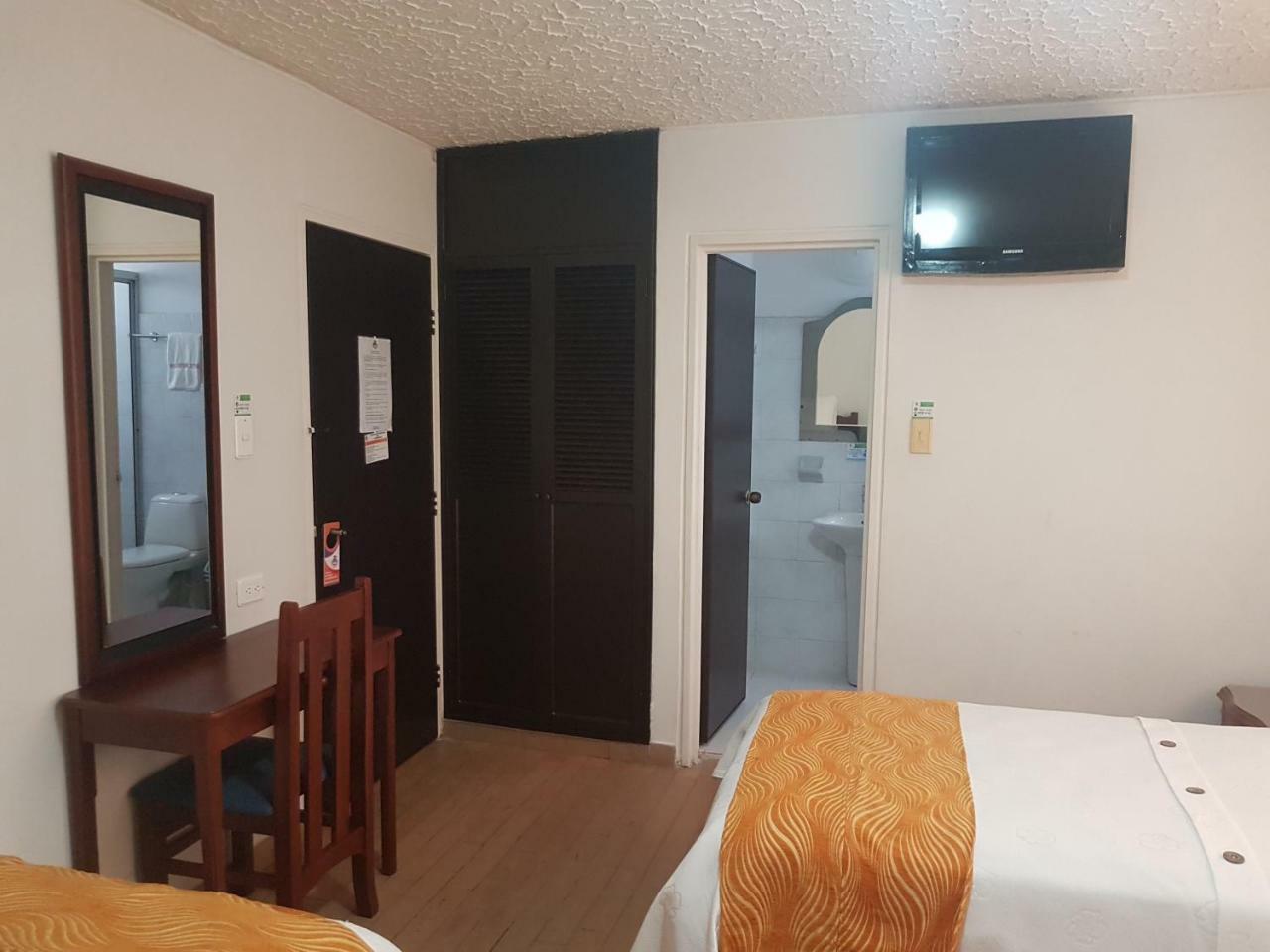 Hotel Emperador Barbosa  Exteriör bild